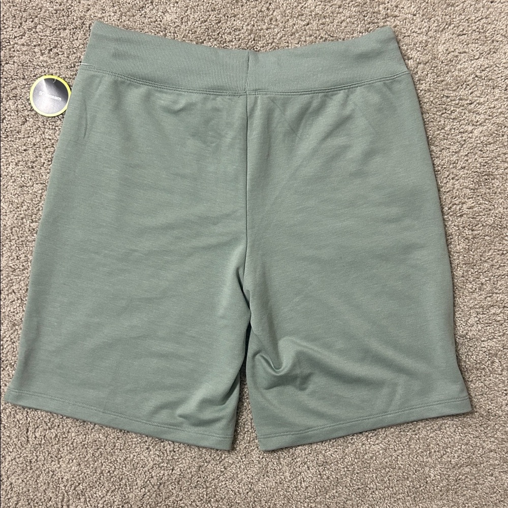 Green Drawstring Shorts - Picture 2 of 3